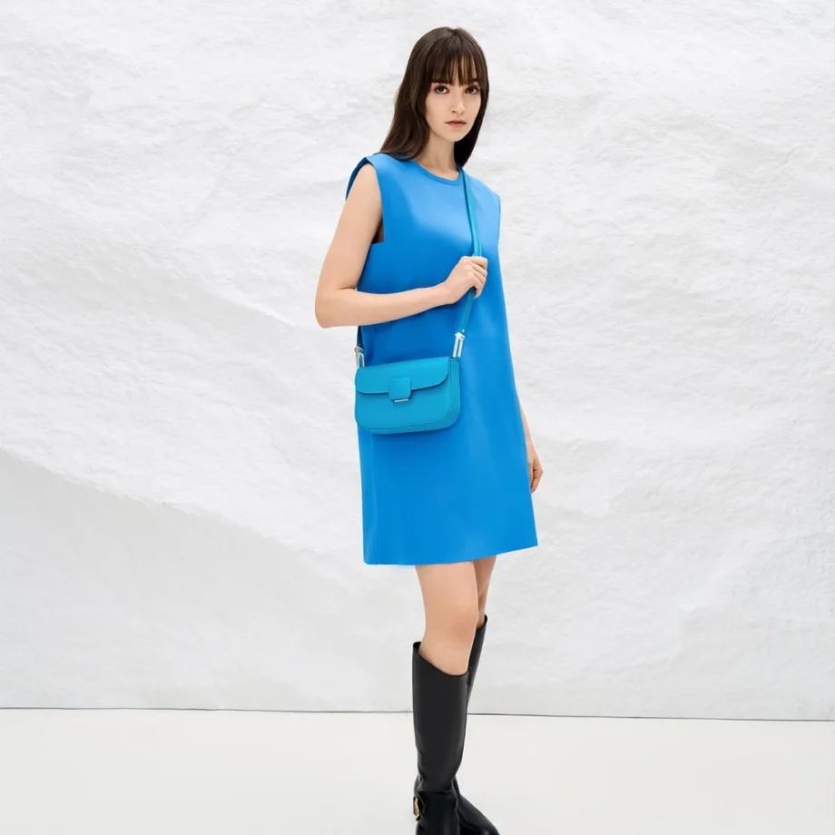 [สินค้ามือหนึ่ง] CHARLES & KEITH กระเป๋าสะพายข้าง ราคาขาย 450 บาท Code: CK2-20271063-1