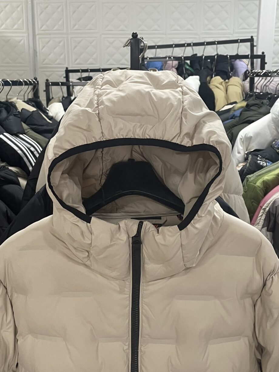 [สินค้ามือหนึ่ง] SUPERDRY เสื้อแจ็คเก็ต ราคาขาย 2,500 บาท Code: M5011811A-1LA