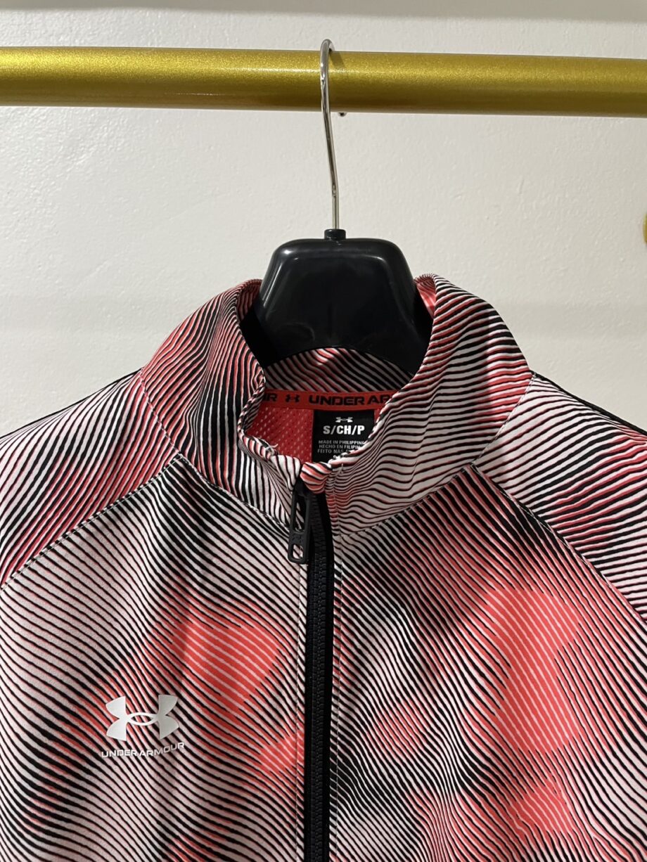[สินค้ามือสอง] UNDER ARMOUR เสื้อเเจ็คเก็ต ราคาขาย 800 บาท Code: 1381051-628