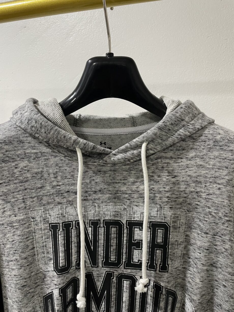 [สินค้ามือสอง] UNDER ARMOUR เสื้อสเวตเตอร์ ราคาขาย 400 บาท Code: 1383117