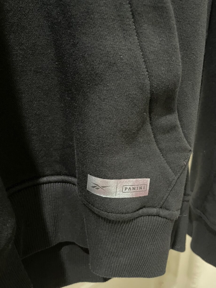 [สินค้ามือสอง] REEBOK เสื้อเสื้อสเวตเตอร์ ราคาขาย 400 บาท Code: HS1276