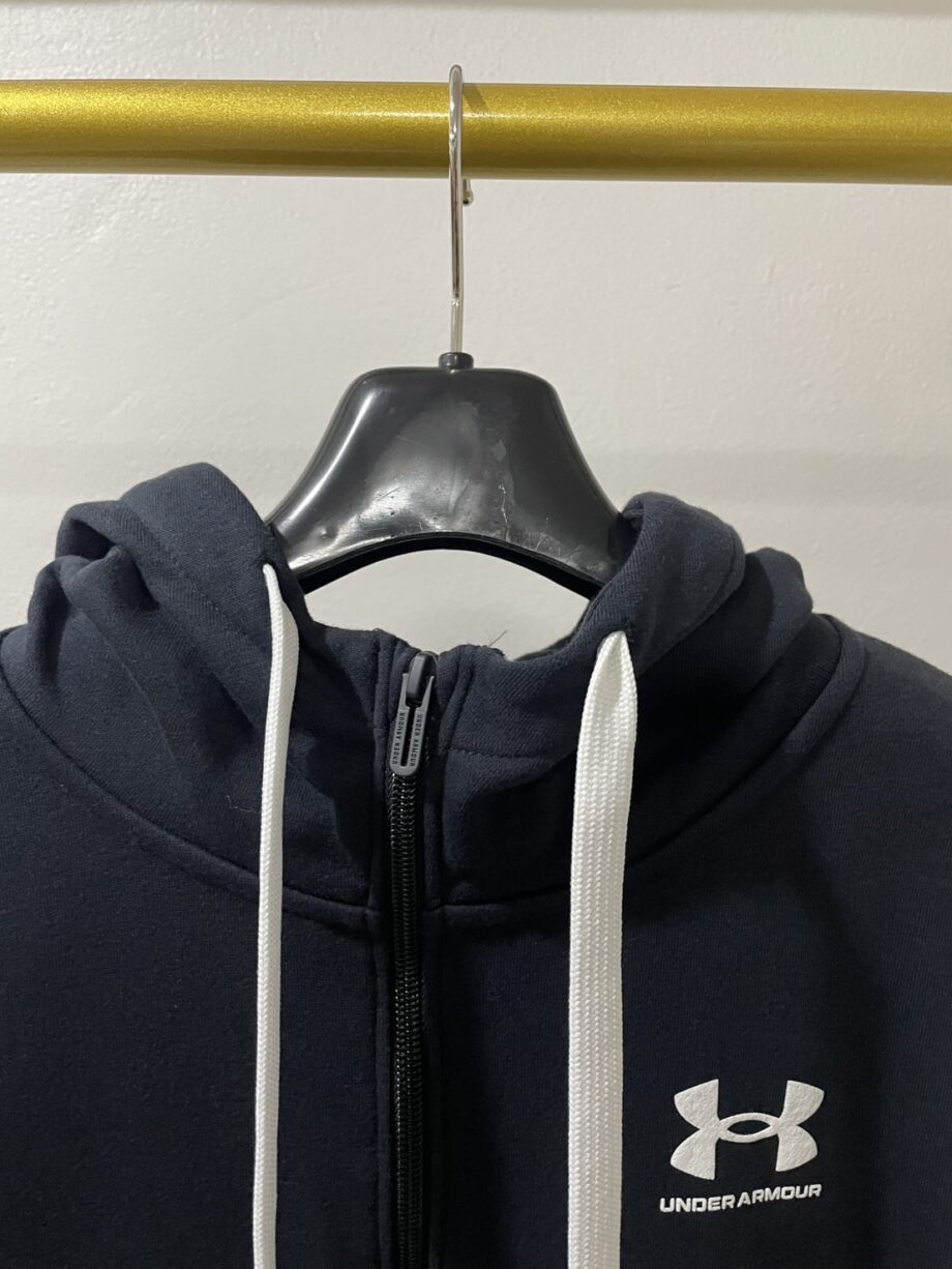 [สินค้ามือสอง] UNDER ARMOUR เสื้อแจ็คเก็ต ราคาขาย 400 บาท Code: 1371244