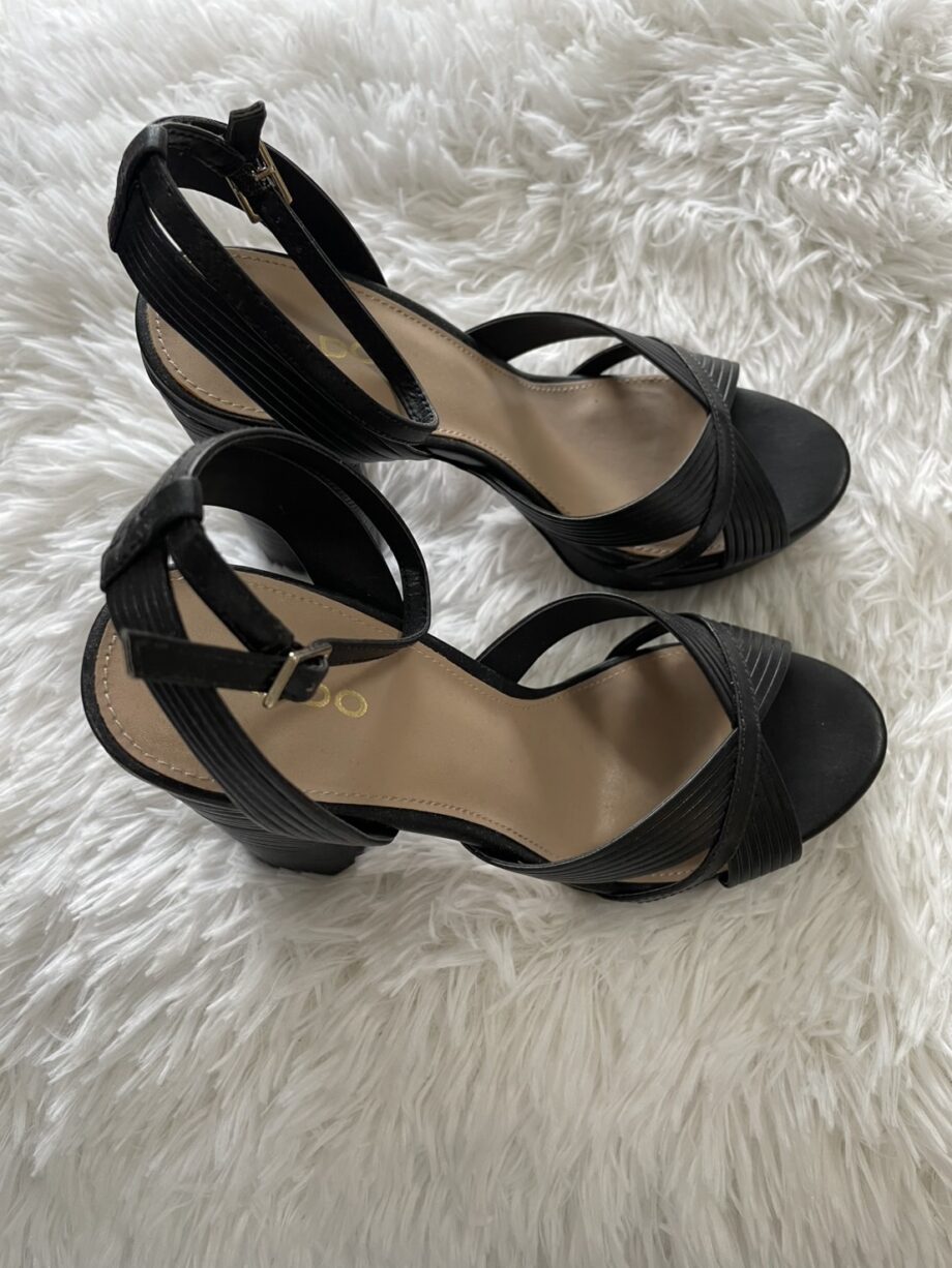 [สินค้ามือสอง] ALDO รองเท้าส้นสูง ราคาขาย 300 บาท Code: 684444407085