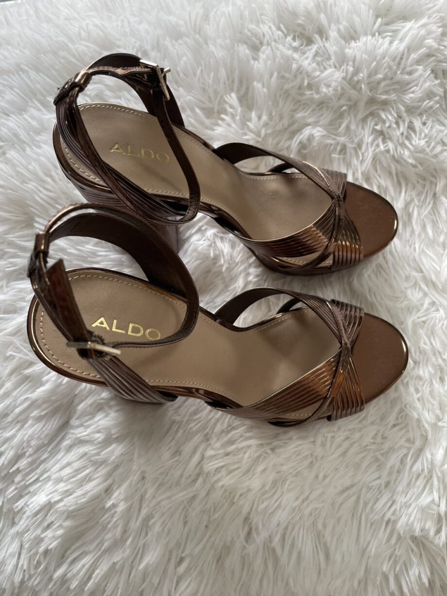 [สินค้ามือสอง] ALDO รองเท้าส้นสูง ราคาขาย 300 บาท Code: 684444407016