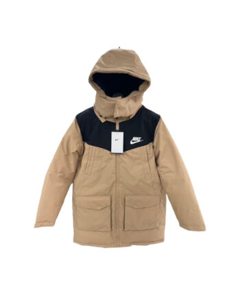 <strong>[สินค้ามือหนึ่ง]</strong> NIKE เสื้อโค้ท ราคาขาย 2,900 บาท Code: HV7185-200