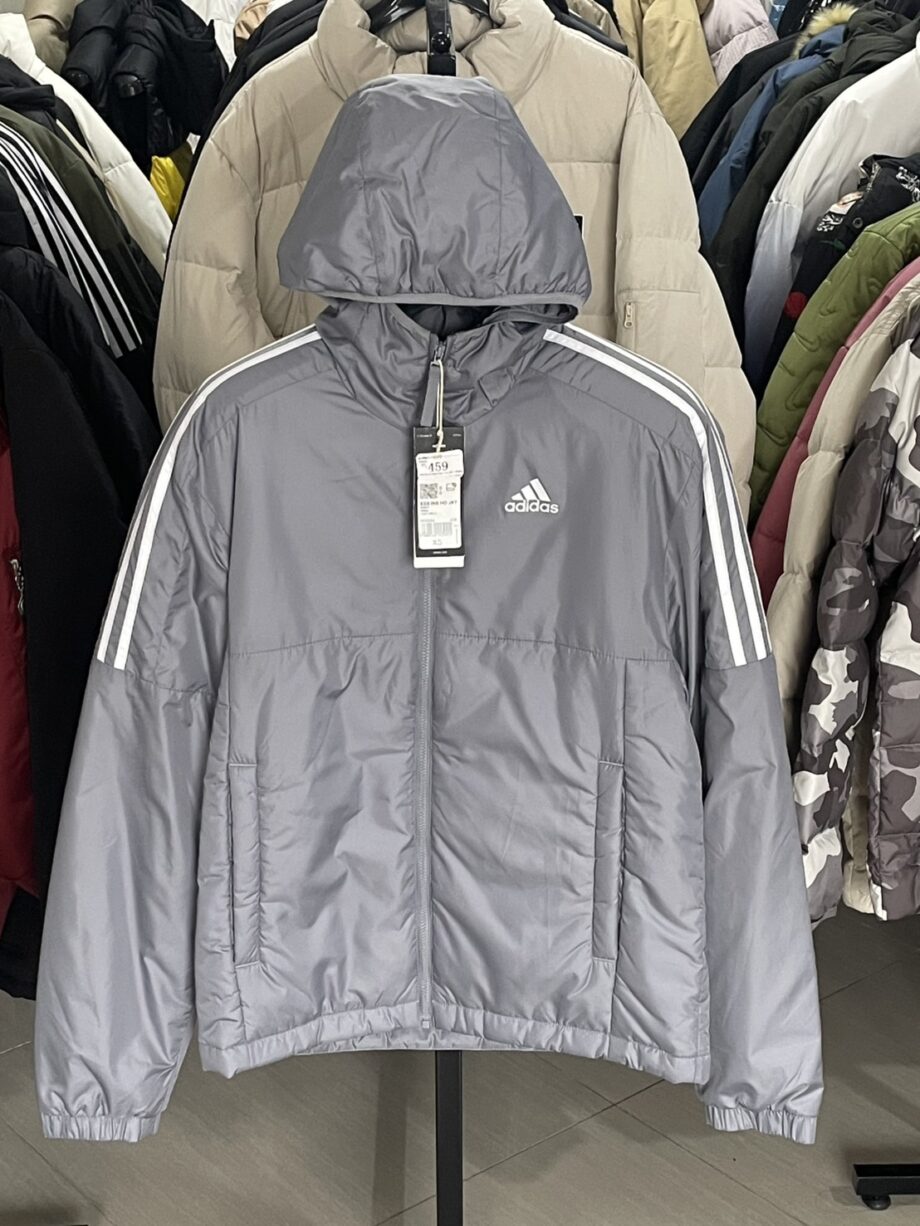 <strong>[สินค้ามือหนึ่ง]</strong> ADIDAS เสื้อเเจ็คเก็ต ราคาขาย 1,900 บาท Code: IK5684