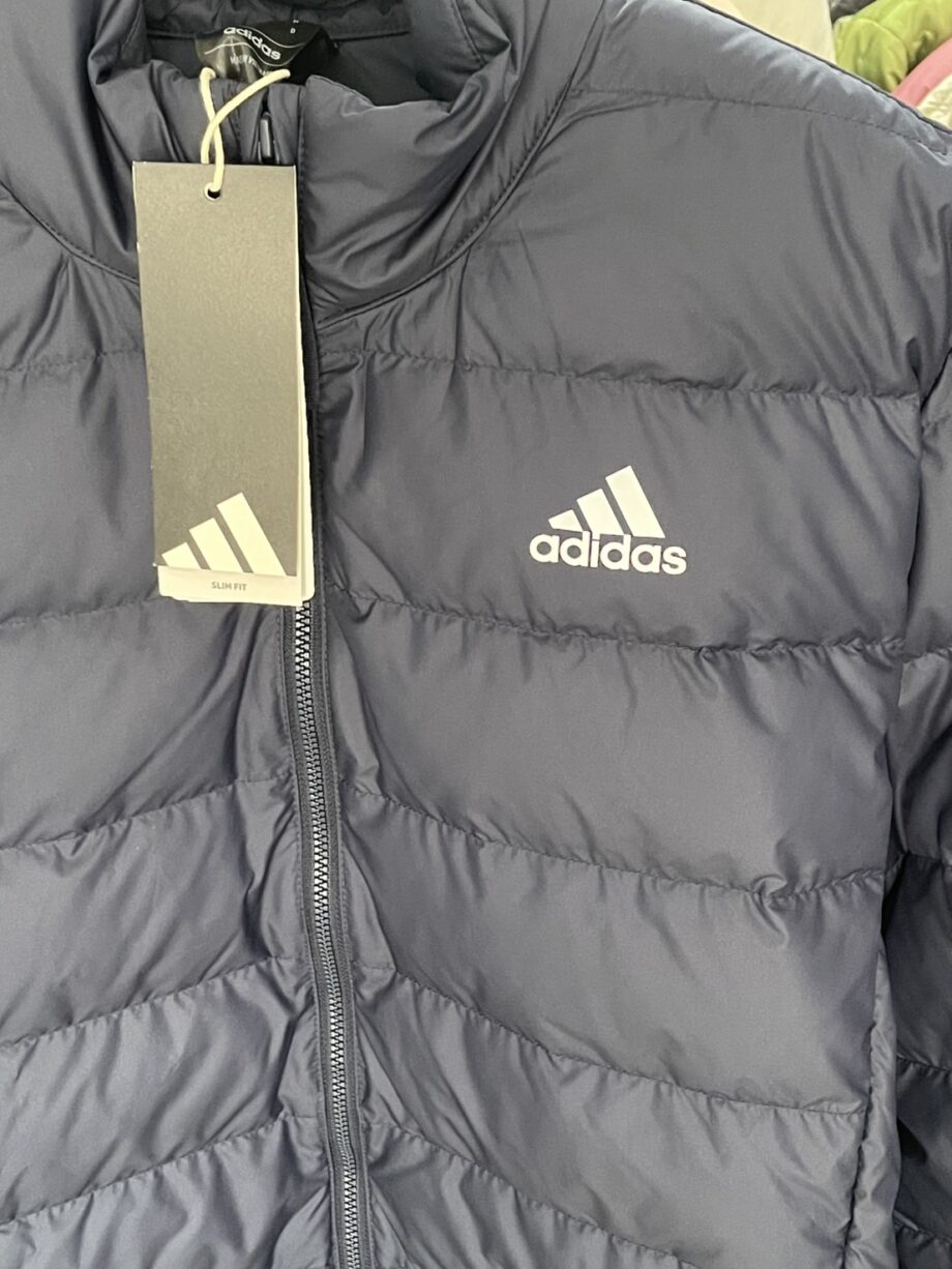 <strong>[สินค้ามือหนึ่ง]</strong>ADIDAS เสื้อเเจ็คเก็ต ราคาขาย 2,200 บาท Code: JN4341