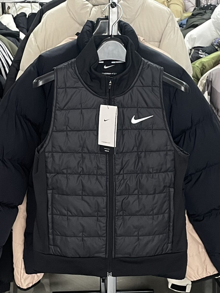 [สินค้ามือหนึ่ง] NIKE เสื้อกั๊ก ราคาขาย 1,900 บาท Code: DD6084-010