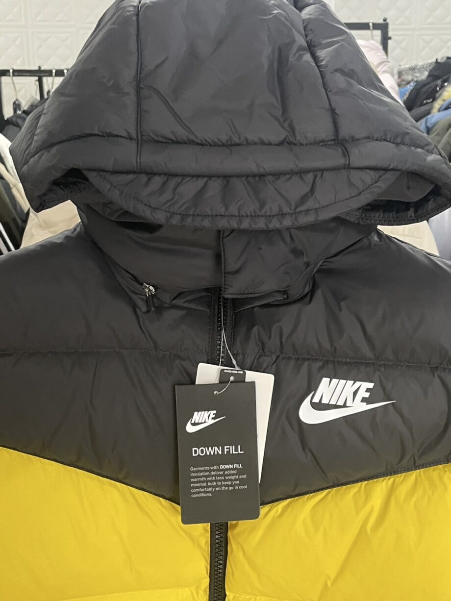 [สินค้ามือหนึ่ง] NIKE เสื้อกั๊ก ราคาขาย 1,900 บาท Code: 0370CDYL