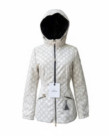 [สินค้ามือหนึ่ง] Moncler เสื้อแจ็คเก็ต ราคาขาย 29,900 บาท Code: H1 093 1A00081 595Z3